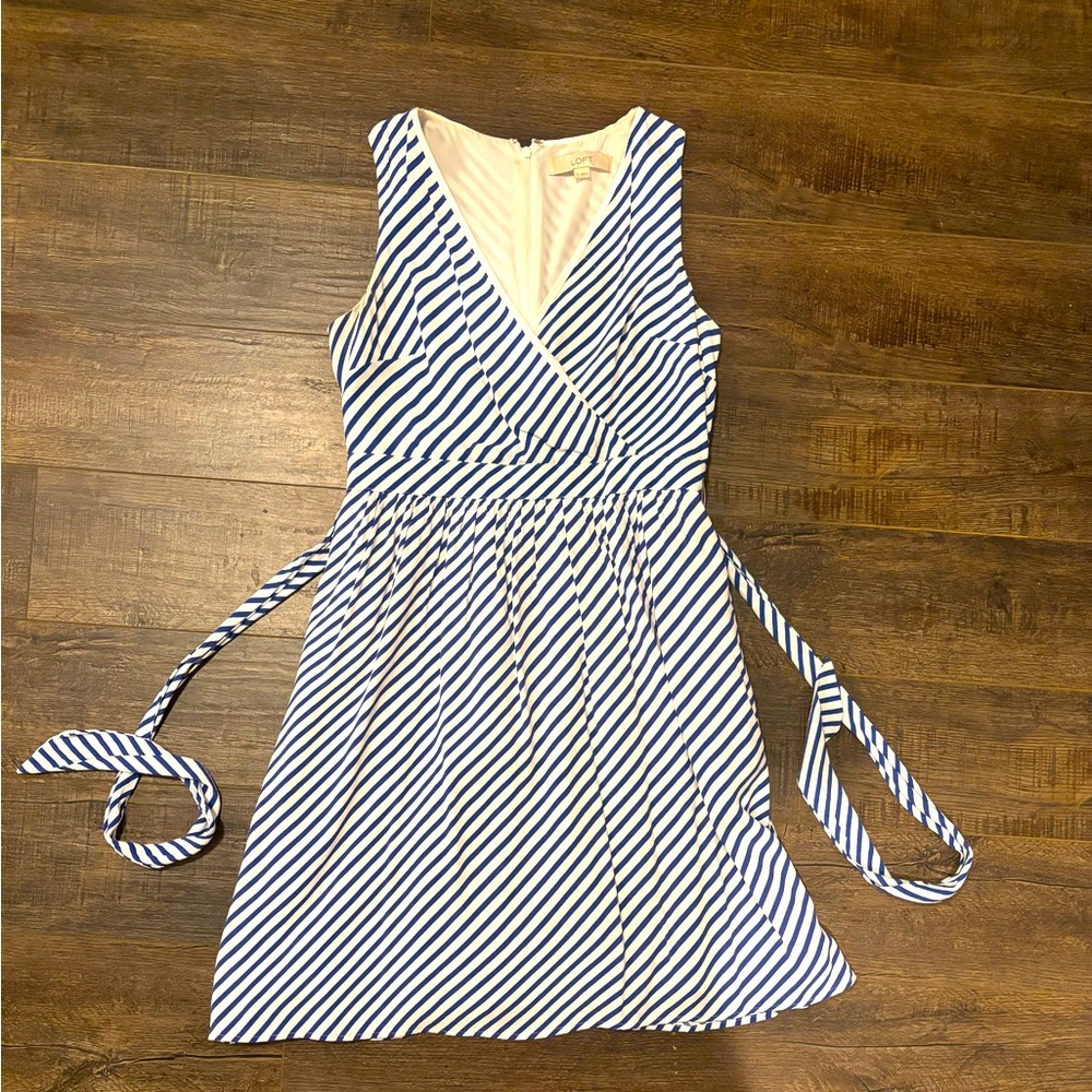 Loft size 4 dress